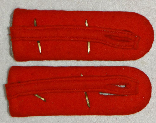 Army Artillery Troops Hauptman Shoulder Boards