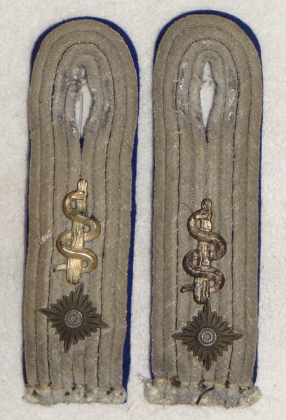 Army Medical Troops Oberleutnant Shoulder Boards