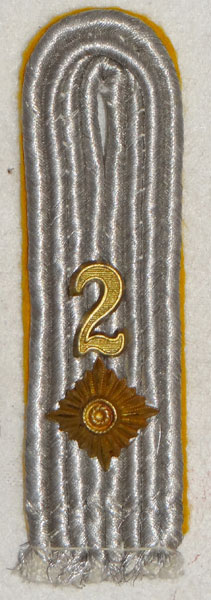 Army Cavalry 2nd Regt. Oberleutnant Dress Shoulder Board