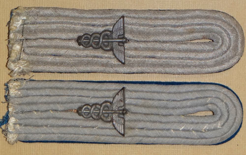 Army (TSD) Leutnant Shoulder Boards