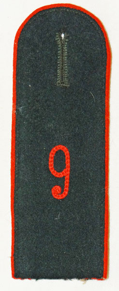 Army 9th Artillery Regt. 8th  Infantry Div. Enlisted Shoulder Board