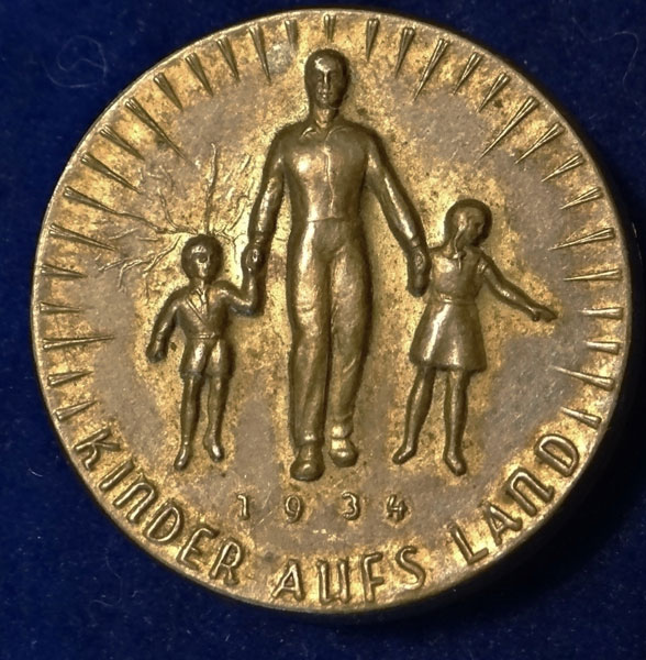 1934 Kinder Aufs Land Tinnie