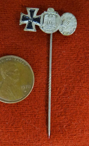 WW II Three Place Award Stick Pin