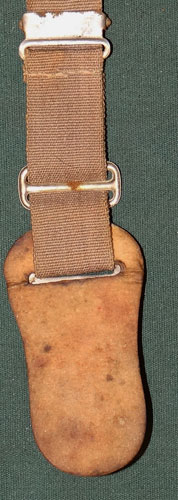 Tunic Edged Weapon Hanger