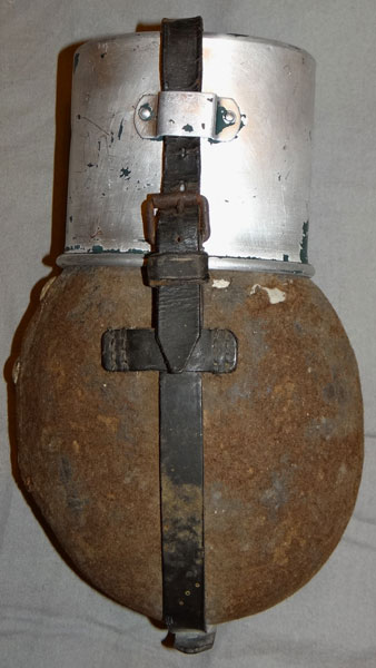 German WW II M31 Canteen