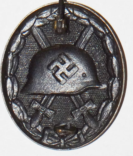 BLACK WW II Wound Badge