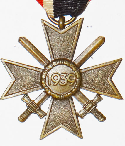 War Merit 2nd Class Cross with Swords