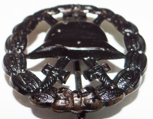 CUT OUT Black WW I German Wound Badge