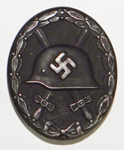 "65" Maker Marked WW II Black Wound Badge