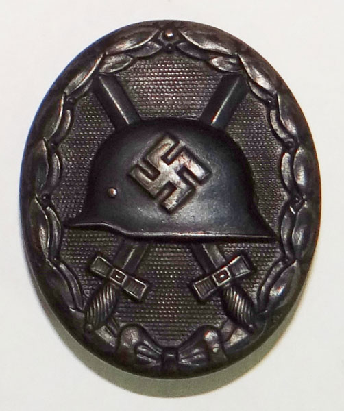 Maker "L/56" WW II Black Wound Badge