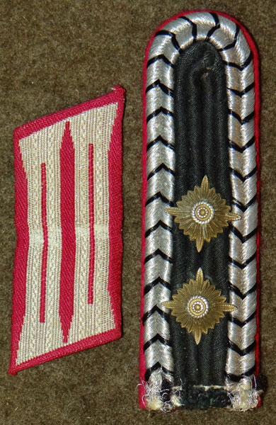 Feuerwehr & Feuerschutzpolizei Collar Tab & Shoulder Board Set