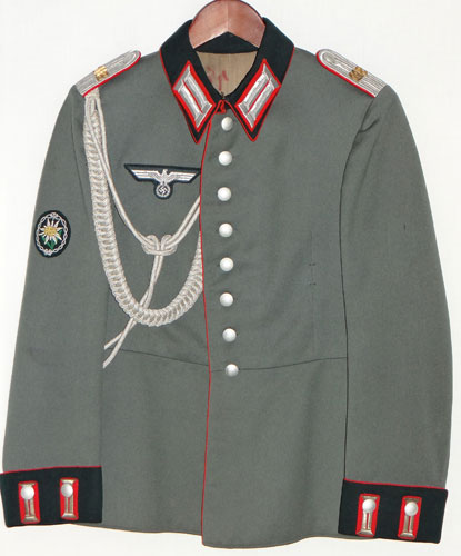 Army 112th Gebirgsjager Artillery Regt. 3rd Gebirsjager Div. Leutnant Dress Waffenrock Tunic