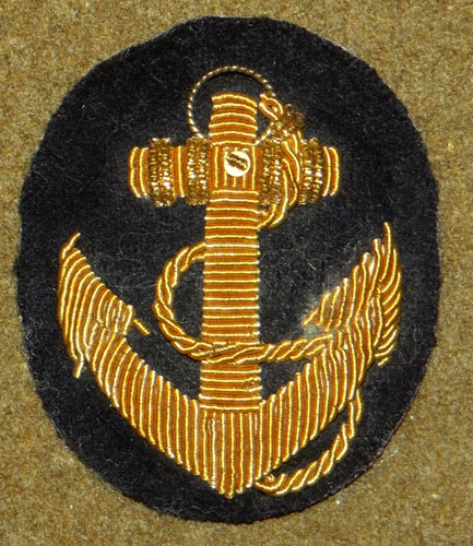 Japanese Navy WW II Midshipman Visor Hat Insignia