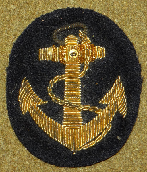 Japanese Navy WW II Midshipman Visor Hat Insignia