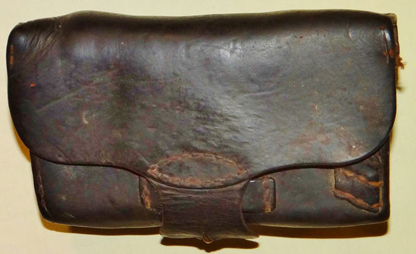 Japanese WW II Army Cavalry Ammunition Pouch with Oiler and Tool