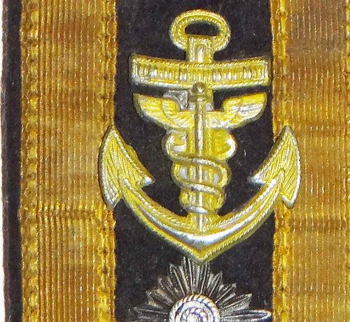 Kriegsmarine Feldwebel Shoulder Board with Administrative Career Insignia