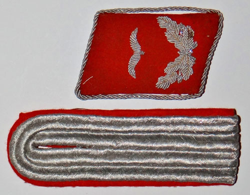 Luftwaffe Leutnant of Flak Collar Tab & Board Set