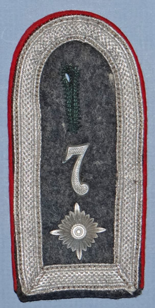 Luftwaffe 7th Flak Regt. Feldwebel Shoulder Board