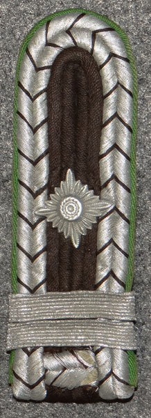 Schutzpolizei  Revieroberwachtmeister Shoulder Board