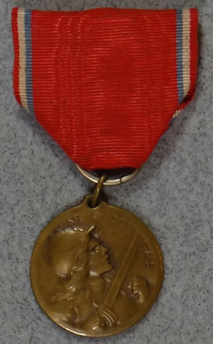 WW I French "VERDUN" Medal