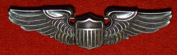 WW II 3 Inch "Pilot" Pin Back Wing