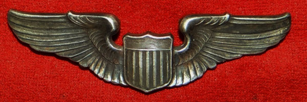 WW II 3 Inch "Pilot" Clutch Back Wing