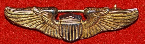 WW II "Pilot" 1-1/2 Inch Pin Back Wing