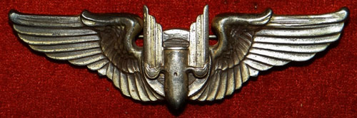 WW II "Aerial Gunner" 3 inch Pin Back Wing