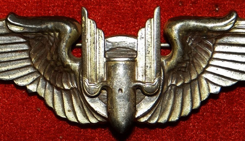 WW II "Aerial Gunner" 3 inch Pin Back Wing