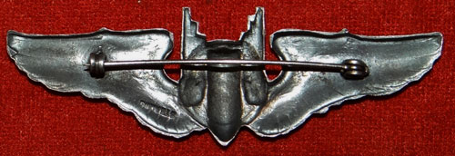 WW II "Aerial Gunner" 3 inch Pin Back Wing