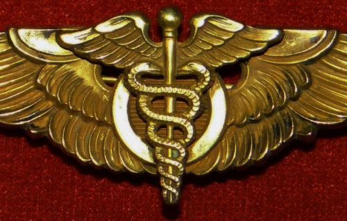 WW II 1943 Gold 3 inch Pin Back "Flight Surgeon" Wing by "Amico"