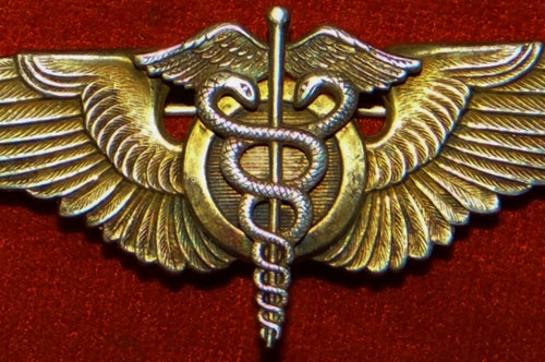 WW II 1943 Gold 3 inch Pin Back "Flight Surgeon" Wing