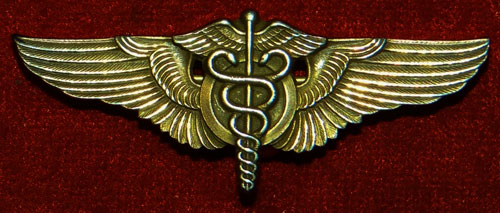 WW II 1943 Gold 2 inch Pin Back "Flight Surgeon" Wing by "Balfour"