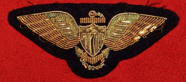 WW II U.S. Navy Gold Bullion Wire "Pilot" Wing