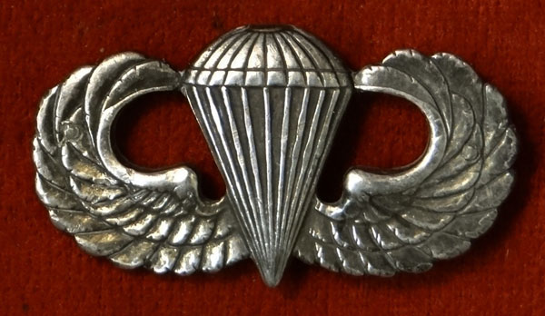 Sterling "PARACHUTIST QULIFICATION" Badge