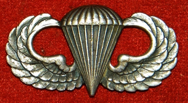 Sterling "PARACHUTIST QULIFICATION" Badge