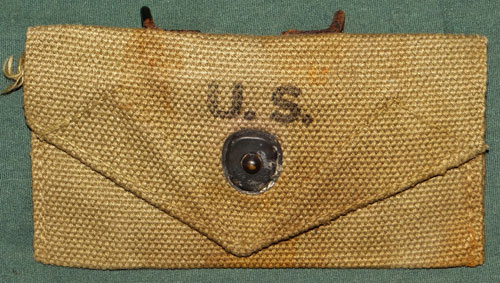 WW II U.S. M-1924 First Aid Pouch