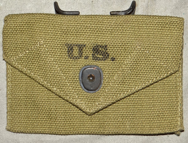 Model 1942 U.S. WW II First Aid Pouch