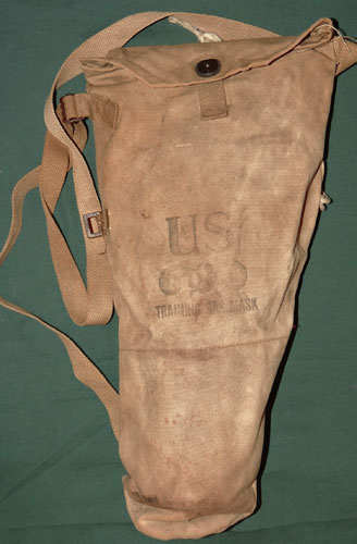 U.S. WW II Training Gas Mask M1A1