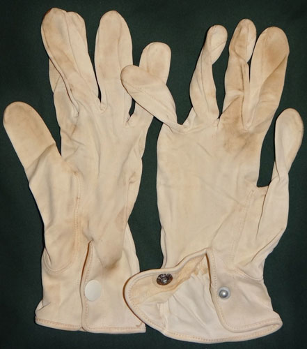 U.S. WW II U.S.M.C. / Navy Dress White Gloves