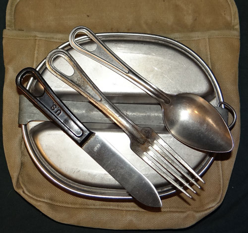 WW II U.S. Complete Meat Can Assembly