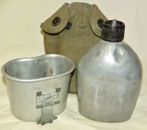 WW II U.S. M-1910 Canteen