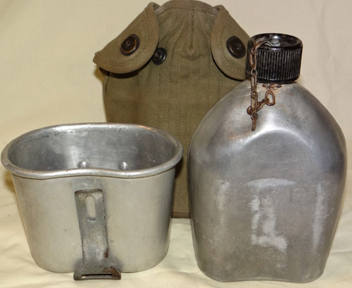 WW II U.S. M-1910 Canteen