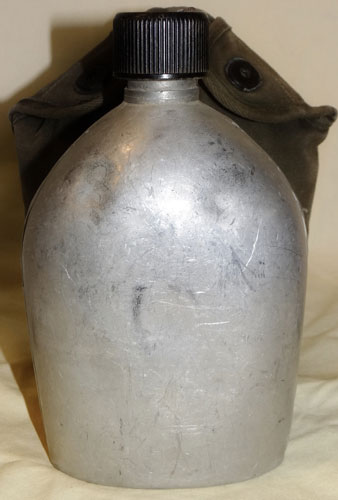 WW II U.S. M-1910 Canteen