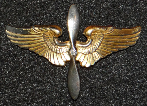 WW II U.S. Army Aviation Cadet Visor Hat Insignia