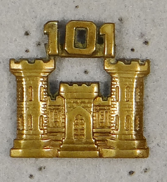 WW II U.S. Army 101st Combat Engineers Officer Collar Insignia