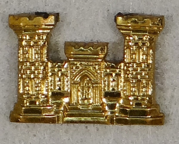 WW II Army Screw Back Engineers Officer Collar Insignia