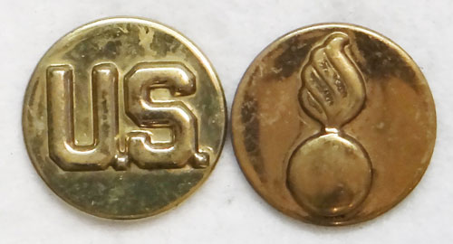 WW II Army Ordnance Enlisted Collar Disk Set